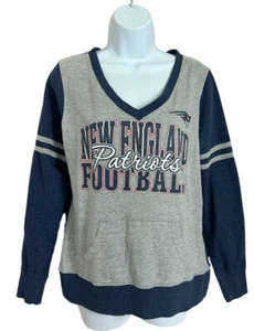 Majestic Fan Fashion New England Patriots Pullover Sweatshirt Gr. M V-Ausschnitt Tasche - Bild 1 von 7