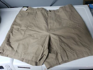 Roundtree & Yorke Casuals Shorts Men's Size 50 Color Khaki Plain Flat Front NWT - Picture 1 of 5