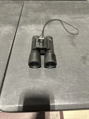 Bushnell 16x32 Collapsible Binoculars 13-1632 (188ft at 1000 yds) - Image 1 of 4