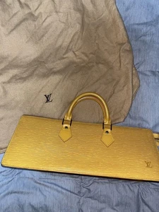 Louis Vuitton Epi Sac Triangle Handbag Luxury Designer Leather Bag Yellow France - Picture 1 of 18