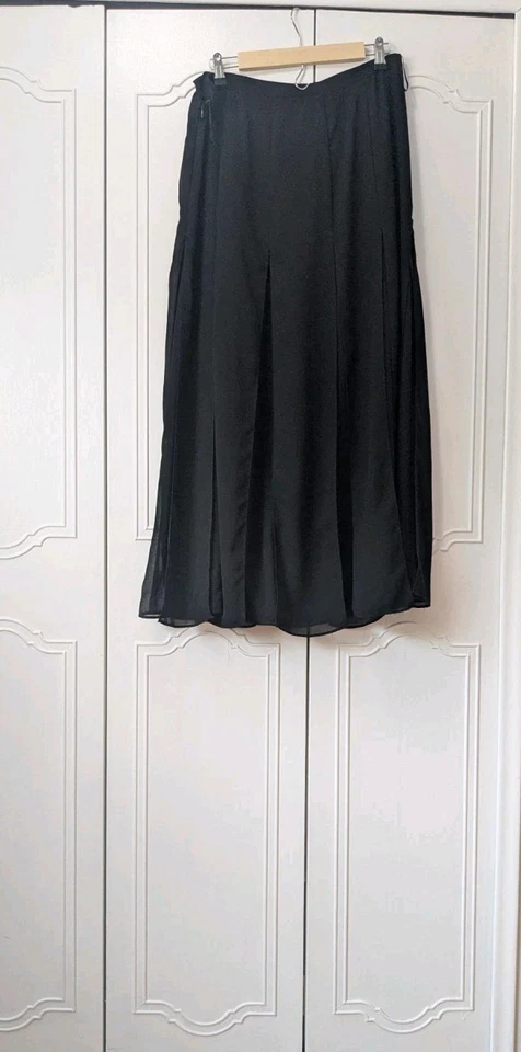 Maxi falda Dawn Joy Evening negra con panel de lavado de autos | Talla 16 Foto 1 de 4