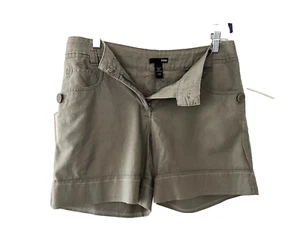 H&M Cute Faux Cuffed Taupe Shorts! Missing front button inside SZ 6 NWOT! - Picture 1 of 5