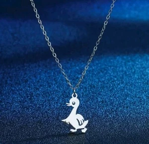 Duck Necklace Very Cute Jewellery Ideal Gift For Girls & Women Daffy Duck NEW - Picture 1 of 7