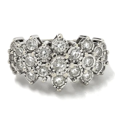 Anillo con racimo de flores de diamantes de 1,00 quilates de oro blanco EFFY $5.000 Foto 1 de 4