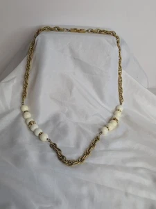 GIVENCHY signierte Vintage vergoldete Kette und weiße Perlen Halskette von 1977  - Bild 1 von 24