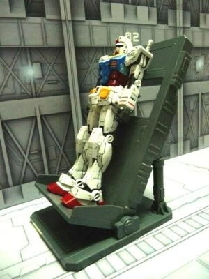 Dengeki Hobby 1/144 White Base MS Hangar (For Gundam Model Kits) - Image 1 of 4