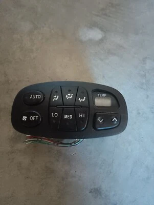 2001-2007 Toyota Sequoia Rear Air Conditioner Control Assembly 55900-0C021 OEM - Image 1 of 4