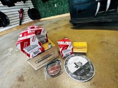 (10) Genuine Lexus IS250,IS350,GS300,GS350,GX460 Oil Filter 04152-YZZA3 w gasket - Image 1 of 3