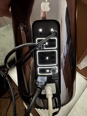 Apple Mac Pro 2013 A1481 E5-1650v2 6 core 64GB RAM 1 TB SSD HAS WINDOWS 10 - Image 1 of 2