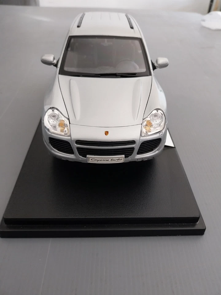 POSCHER CAYENNE SCALA 1,18 - Immagine 1 di 4