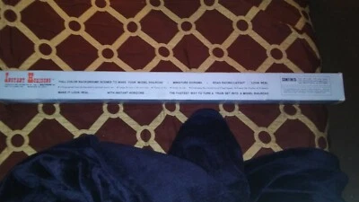 HO WALTHERS #949-704 INSTANT HORIZONS BACKGROUND SCENERY "desert to mountains" - Image 1 of 3