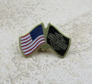Harley Davidson Barra y Escudo y Bandera Americana Motociclista Chaleco Chaqueta Sombrero Prendedor - Imagen 1 de 3