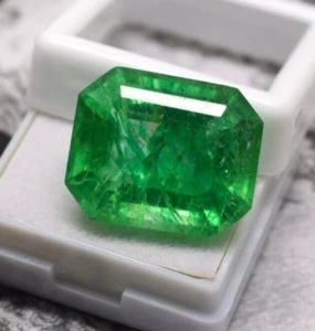 Radiant Shape Flawless Green Emerald 22.55 Ct Approx. Best Quality Gemstone - Picture 1 of 9
