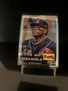 2022 Topps Chrome Prizm Refractor Ronald Acuna Jr #250 - Bild 1 von 2