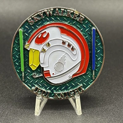 GREEN DISNEY STAR WARS SKYWALKER JEDI KNIGHT CHALLENGE COIN - Image 1 of 4