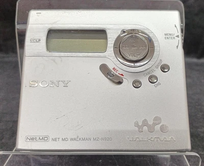 Sony MD Walkman MZ-N920 Silver Music playback confirmed READ DESCRIPTION Japan - Image 1 of 4