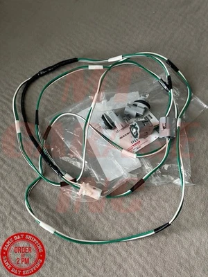 2001-2005 Lexus IS300 OEM Rear Bumper Side Marker Light Harness Genuine + Bulbs - Image 1 of 4