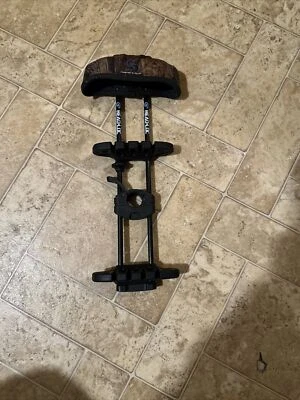 G5 975-BLCK Head Loc Bow Quiver - Black - Imagem 1 de 2