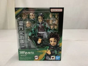 BANDAI S.H.Figuarts Demon Slayer Tanjiro Kamado TAMASHII NATIONS Action figure - Picture 1 of 15