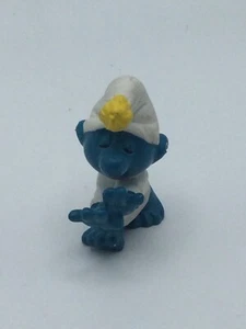 Smurfs Sleepwalker Smurf Pajamas 20021 PVC Figure Peyo 1972 RARE Vintage - Picture 1 of 2
