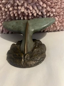 Vanderlei Bronze Tale's Wal Skulptur, signiert, nummeriert, 8"x7" - Bild 1 von 11