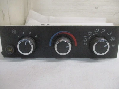 Chevrolet Express 2500 1500 Control de calefacción de aire acondicionado manual OEM LKQ Foto 1 de 4