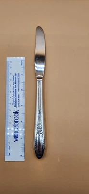 Cuchillo de mantequilla Wm Rogers & Son, IS, plateado, 1941 Gardenia Foto 1 de 4