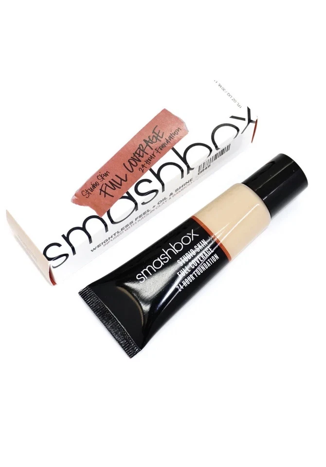 Smashbox Studio Skin 24 HR Foundation (0.1skin Tone: very fair undertone:Nautral - Image 1 of 1