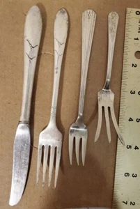 Silverplate Odd Lot: Viceroy, Avon, Community. 4 Pieces Total. Forks & B Knife - Picture 1 of 9