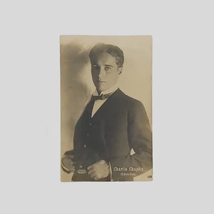 Cartolina fotografica Charlie Chaplin (Charlot) vera fotografia NV 1920 ca. - Picture 1 of 2