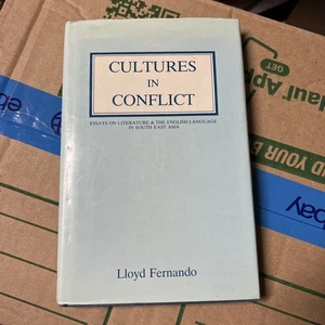 Cultures In Conflict essays on literature language Southeast Asia Fernando HC - Foto 1 di 13