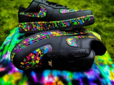 Tênis Nike Custom Air Force 1 "Rainbow Tie Dye Splatter" Preto Masculino Feminino - Imagem 1 de 4