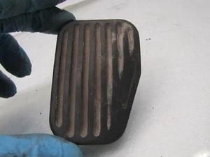 Volvo V70 Mk2 97-00 pre-facelift brake pedal rubber 3546021 - Picture 1 of 4