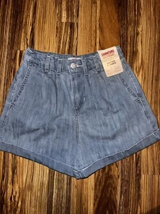 Signature by Levi Strauss Girls High Rise 3" Denim Shorts Size 8 BRAND NEW - Picture 1 of 2