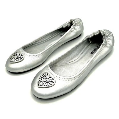 Zapatos planos de ballet de cuero Brighton Heart para mujer talla 8,5 plateados elásticos espalda clásicos Foto 1 de 4