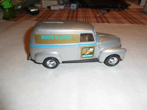 Ertl #9401UP "Boots & Coots Oil Well #1 #2" 1950 Chevy Panel Bank 1/24 Scale MIB - Picture 1 of 12