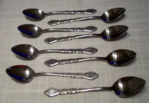6 cucchiaini ovali in acciaio inox Korea 6,5" cucchiaini contorno brunito vedi foto - Foto 1 di 3