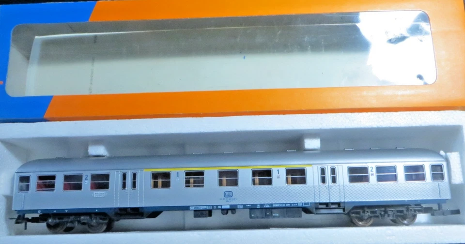 Roco H0 4265S 44220A Personenwagen 1. / 2. Kl. Silberling der DB makellos in OVP - Bild 1 von 4