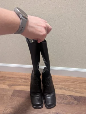 Botas de tacón vintage Charles David hasta la rodilla de cuero negro. Talla 7,5. Bonito usado Foto 1 de 4