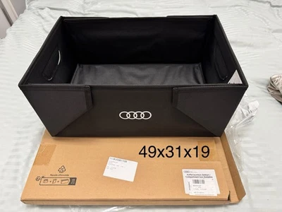 BOX PORTA OGGETTI BAGAGLIAIO ORIGINALE AUDI 8U0061109 Nuovo - Image 1 of 4