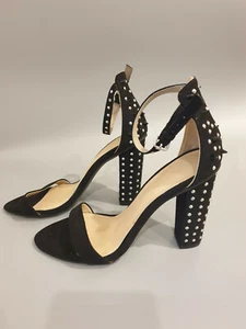 Sandalias ZARA Trafaluc negras de gamuza con tachuelas en el tacón correa al tobillo Zapatos UK4 EU 37 - Imagen 1 de 9