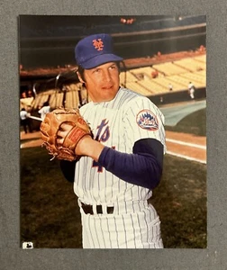 TOM SEAVER 8x10 UNSIGNIERTE FOTODATEI LIZENZIERTE FOTODATEI NEW YORK METS REDS #2 - Bild 1 von 1