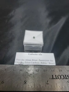 A5 . Seltener schöner grüner glasiger Ghanit Kristall Brasilien App. 2mm.  - Bild 1 von 2