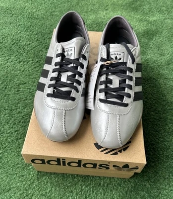 Adidas Originales Tokio Plateado Metálico/Núcleo Negro/Goma JQ3024 Mujer Talla 8 Nuevo en Caja Foto 1 de 4