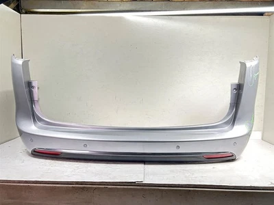 2017-2020 Chrysler Pacifica Rear Bumper PC-PSC Silver Used OEM Foto 1 de 4