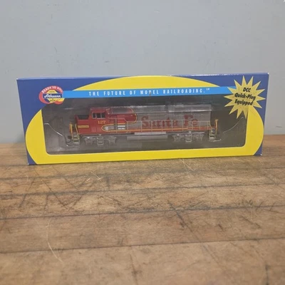 HO Athearn RTR 91503 Santa Fe GP60M Powered Diesel Locomotive ATSF #127 NIP - Image 1 of 4