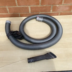 Genuine Dyson DC22 Flexi Hose & Brush - Picture 1 of 3