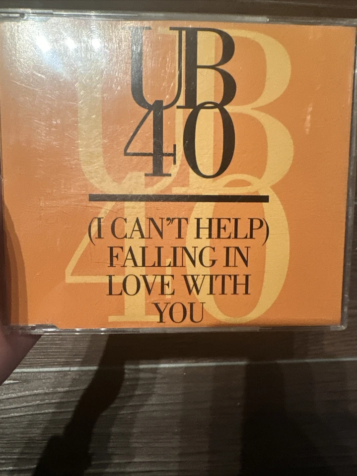 ub 40  single  cd  i cant help  falling in love with you - Bild 1 von 1