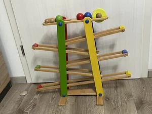 BELUGA Holzkugelbahn mit Auto + Kreisel + 3 Kugeln - Bild 1 von 1