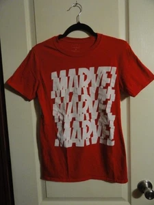MARVEL BOYS RED TSHIRT WITH MARVEL GRAPHIC IN WHITE SIZE SMALL - Picture 1 of 4